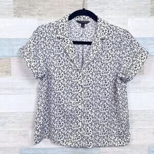 BANANA REPUBLIC Notch Collar Button Up Shirt White Black Floral Womens XS
